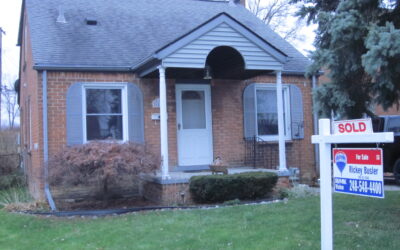 SOLD – 26145 Brettonwoods Street in Madison Heights, 48071!! MLS #2200090529