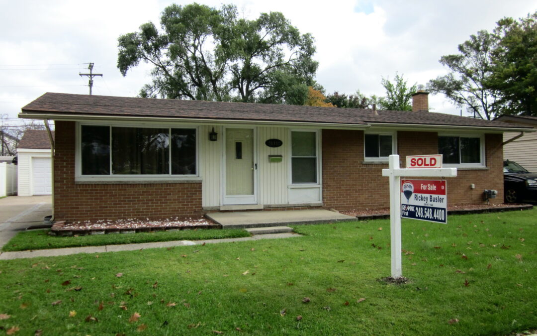 SOLD - 31332 Edgeworth Drive in Madison Heights 48071