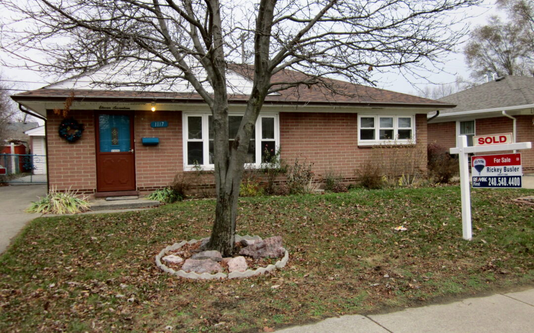 SOLD – 1117 E Hudson Ave. in Madison Heights, 48071!! MLS #20221055235